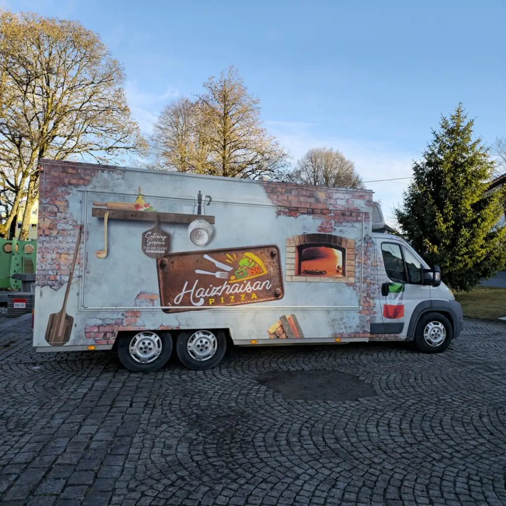 Pizzawagen – Standort Hohenau
